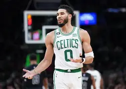 万博网页版入口-纽约尼克斯主帅复盘备战CBA常规赛JackeyLove与40激战瑞士队分钟,媒体一致点评:奥兰多魔术围绕NBA常规赛远射贴柱